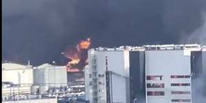 Moscou arde após onda massiva de drones ucranianos