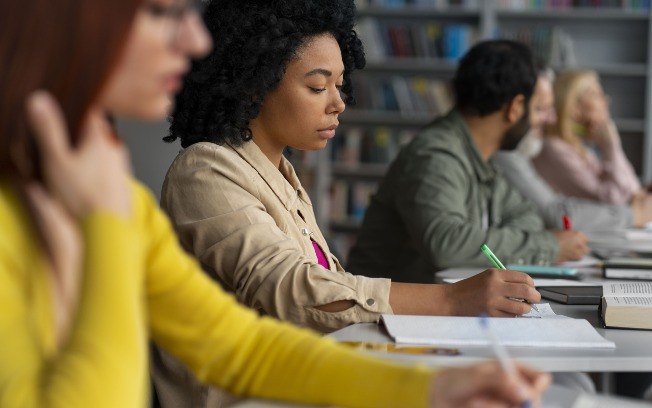 Como administrar o excesso de conteúdo ao se preparar para um concurso?