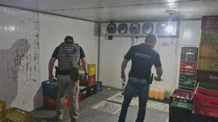 Fiscalização fecha indústria de sucos em Porto Alegre