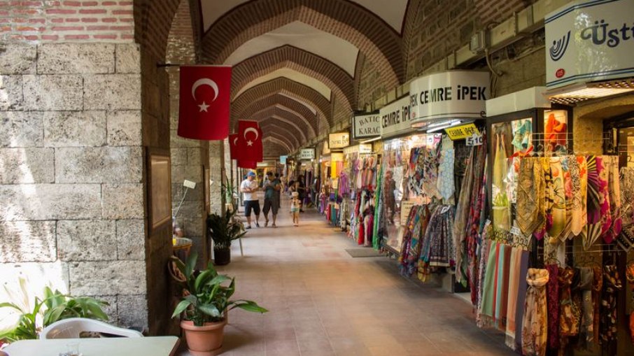 Mercado de seda, Kozahan Ipekciler em Bursa - Turquia Mercado de seda, Kozahan Ipekciler em Bursa - Turquia