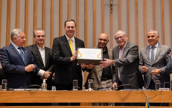 José Aparecido Recebe Título de Cidadão Honorário de Brasília