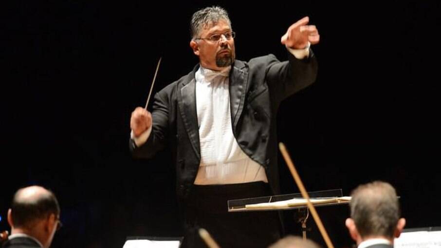 Maestro Victor Hugo Toro anunciou que está de saída da Orquestra Sinfônica de Campinas.