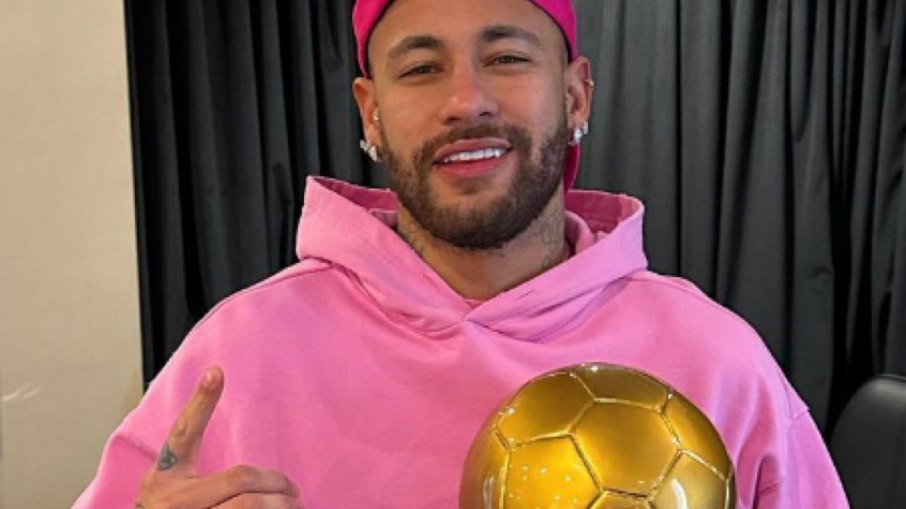 Neymar venceu prêmio de melhor brasileiro no exterior