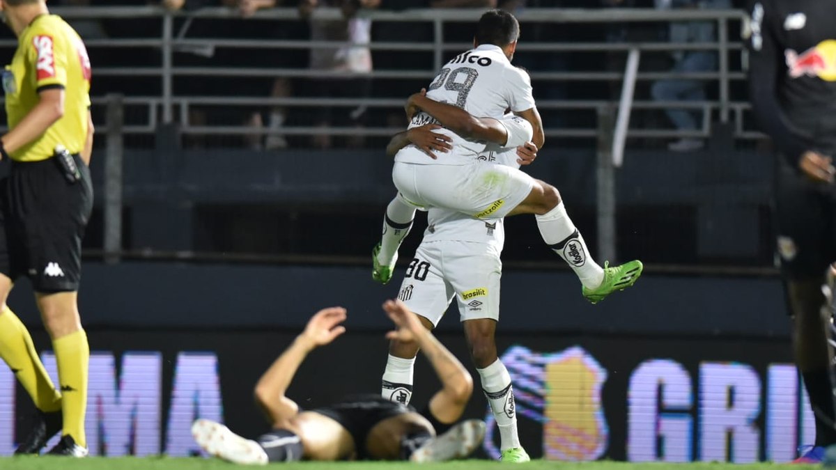 Red Bull Bragantino e Santos se enfrentaram pelo Brasileirão