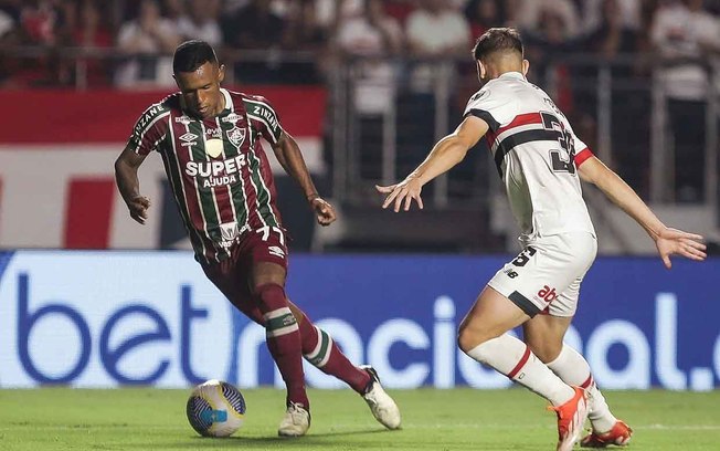 Marquinhos se lesionou na partida diante do São Paulo pelo Brasileirão 