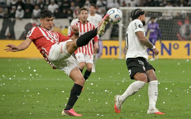 Estudiantes venceu o Corinthians e avançou na Libertadores Estudiantes venceu o Corinthians e avançou na Libertadores