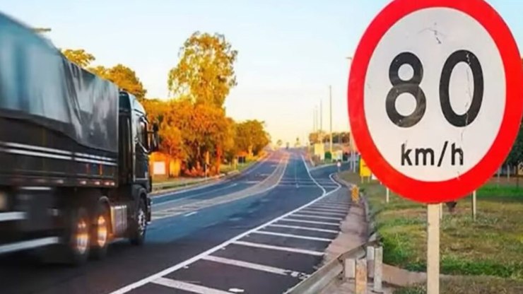 Velocidade em vias sem placas: o que diz a lei de trânsito