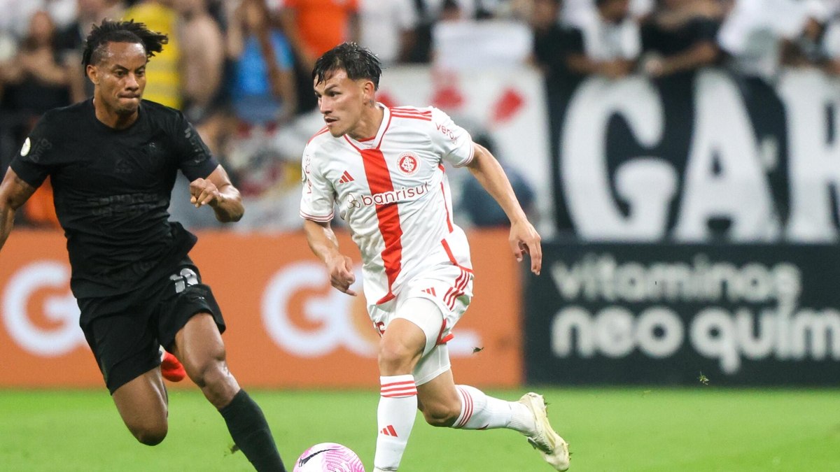 Corinthians e Internacional se enfrentam no Brasileirão