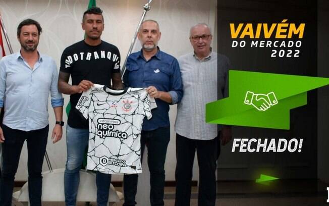 Corinthians oficializa Paulinho