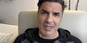 Em primeira aparição, Edu Guedes chora e agradece apoio dos fãs