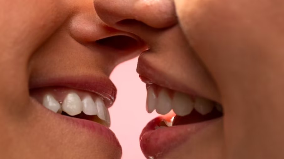 Dia do Beijo: Especialista lista dicas para beijar de forma segura e faz alerta sobre doenças