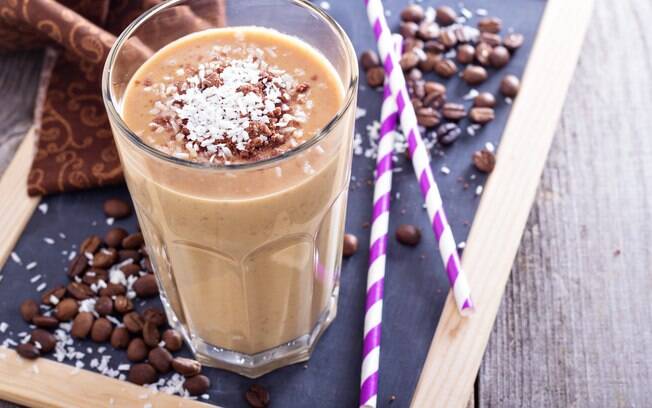 O milk-shake de café leva apenas alguns minutos para ser preparado; veja a receita completa