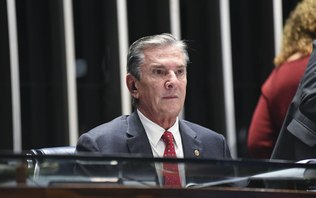 STF forma maioria e mantém prisão de ex-presidente Collor