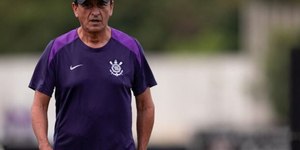 Corinthians: Benja pede saída de Ramón Díaz e indica dois nomes