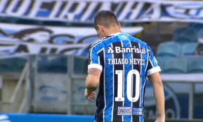 Thiago Neves diz que não foi avisado sobre a quebra de contrato