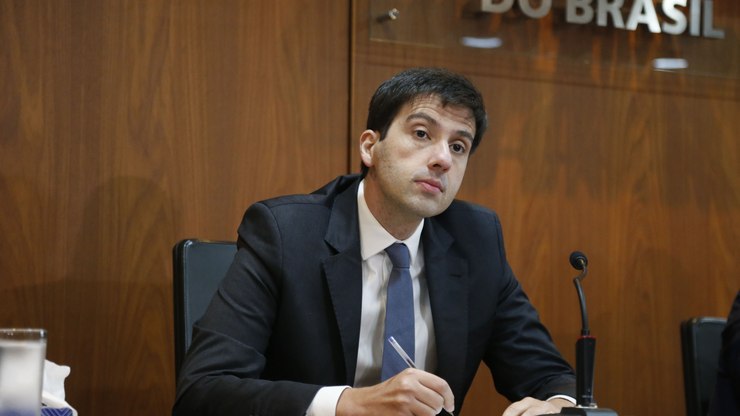 Itaú contrata ex-BC Diogo Guillen como novo economista-chefe