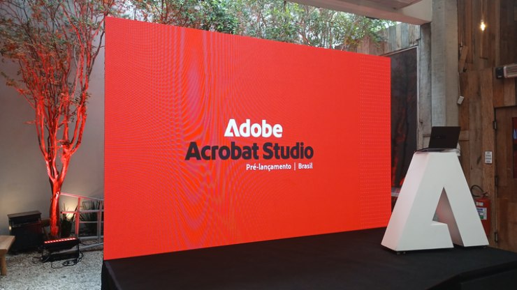 Adobe lança o Acrobat Studio com IA e novos recursos de PDF