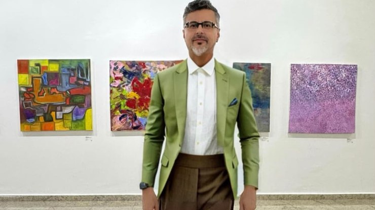 Artista%20brasileiro%20Nikko%20Kali%20cria%20tintas%20exclusivas%20para%20pintar