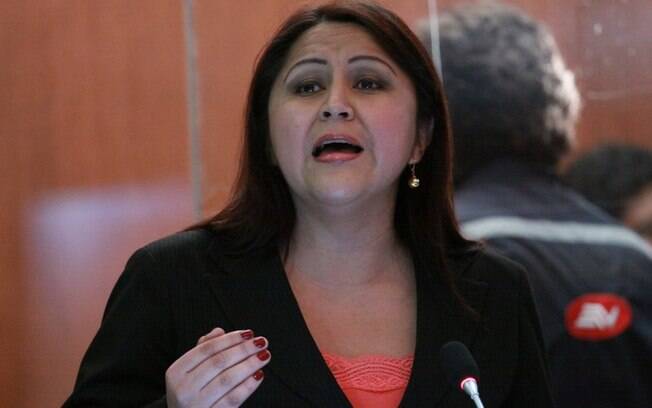 Ximena Peña é presidente da comissão parlamentar de justiça no Equador antiaborto