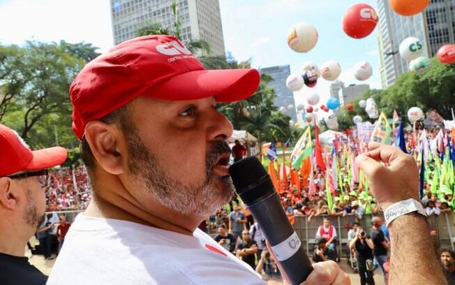 Vagner Freitas, presidente da CUT, faz balanço positivo da greve geral: 