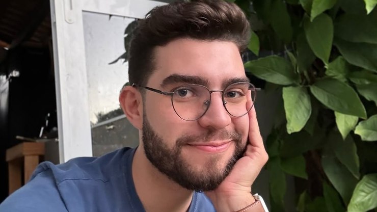 Influenciador%20quebra%20o%20sil%C3%AAncio%20ap%C3%B3s%20ser%20cancelado