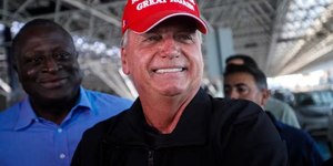 Via Pix: Bolsonaro recebeu R$ 56 mil por dia