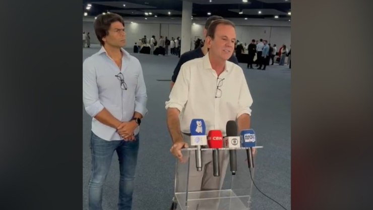 Paes confirma pré-candidatura ao governo do Rio de Janeiro