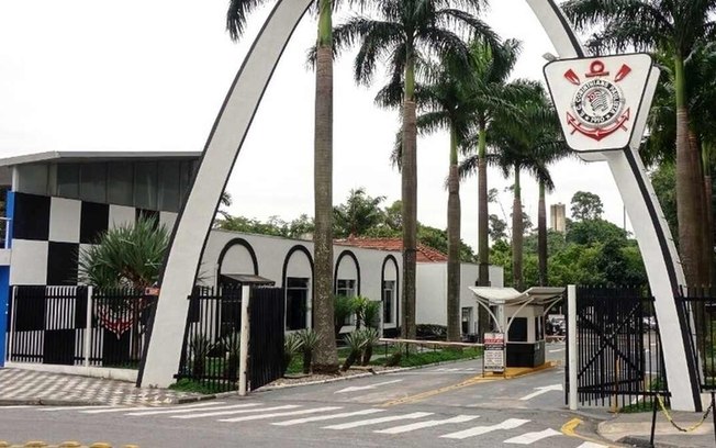 Diretoria ainda não definiu quando conseguirá regularizar os pagamentos Diretoria ainda não definiu quando conseguirá regularizar os pagamentos