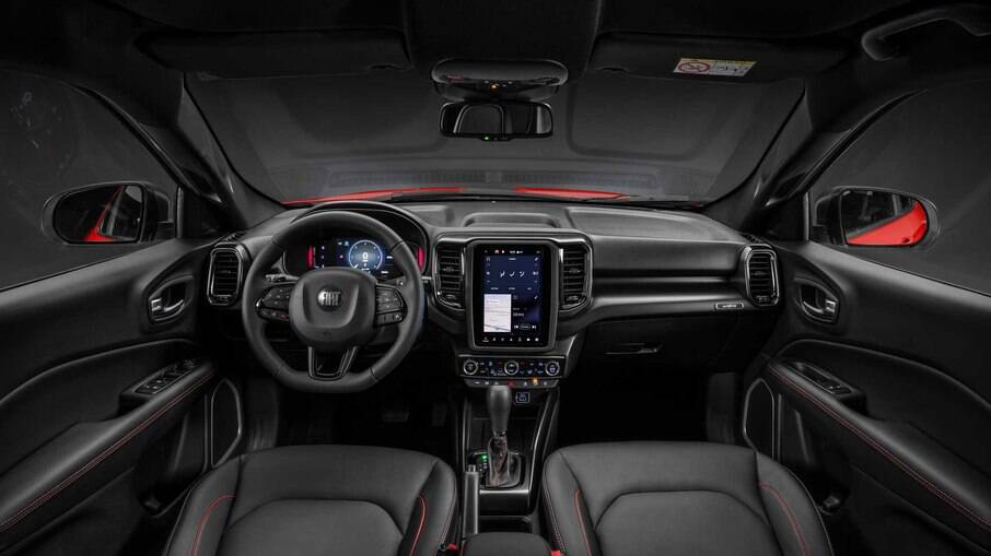 Fiat Toro may come with a vertical multimedia center, with internet access as part of the bold interior
