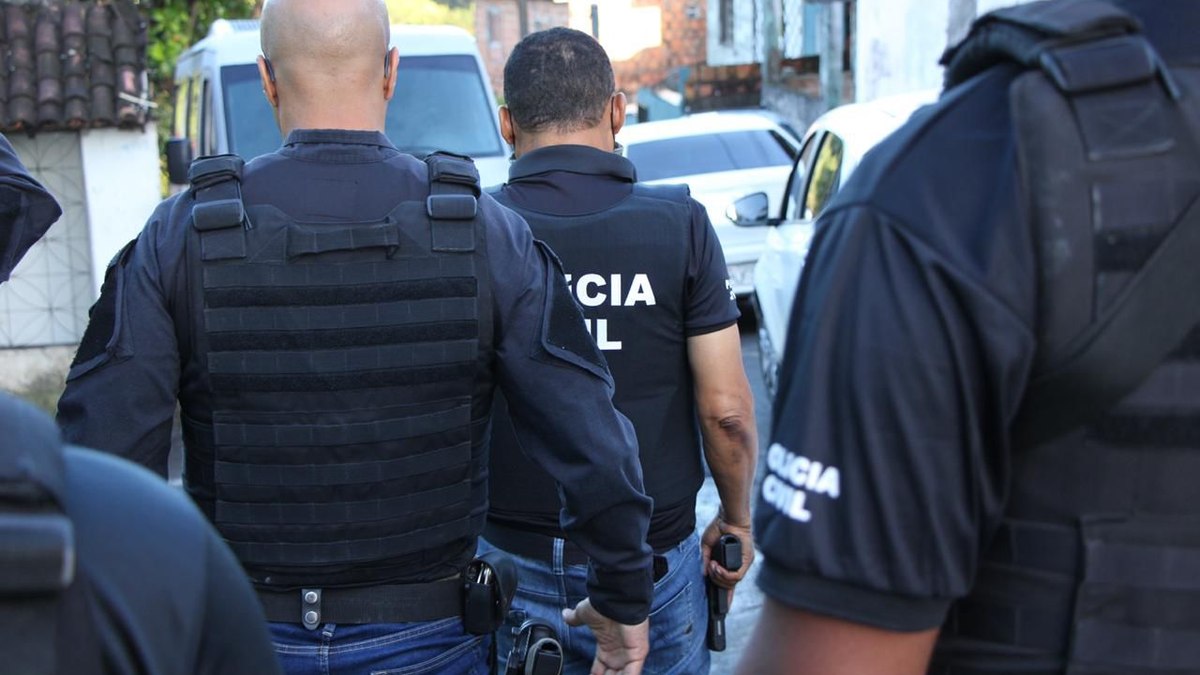 Suspeito foi localizado em Salvador, após fugir do município em que cometeu o crime Suspeito foi localizado em Salvador, após fugir do município em que cometeu o crime