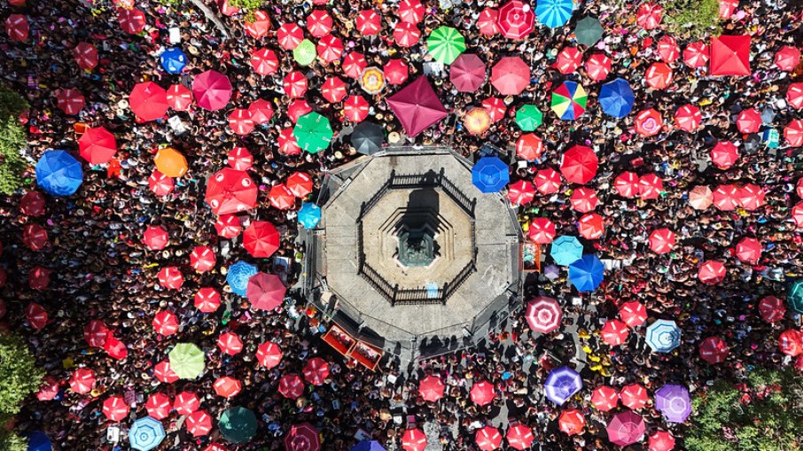 Carnaval deve intensificar aglomerações em meio ao aumento de casos de infecções respiratórias