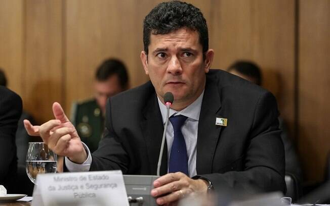 O ministro Sergio Moro afirmou que é preciso conter abusos de autoridade