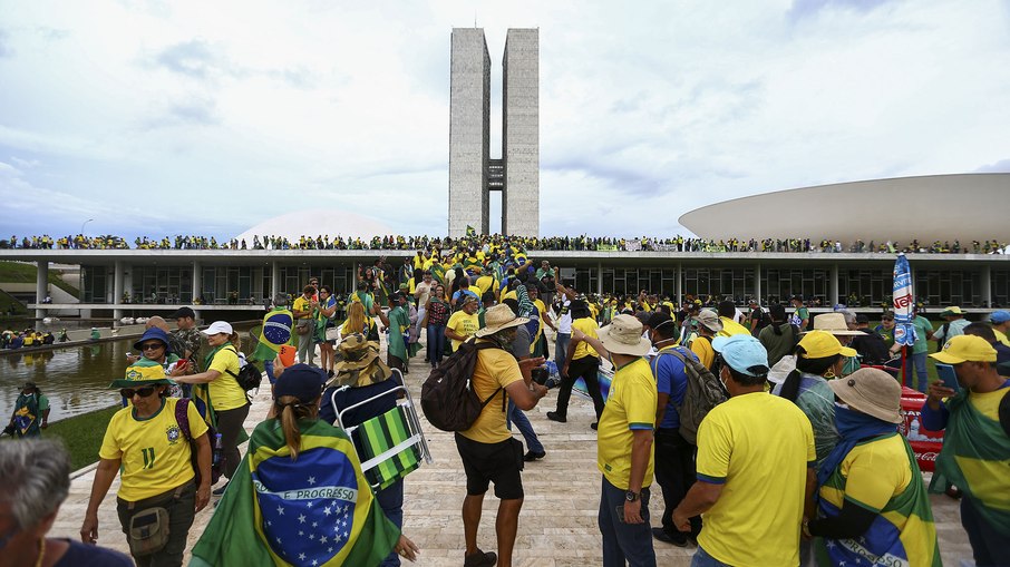 Golpistas golpistas invadiram Congresso, STF e Palácio do Planalto