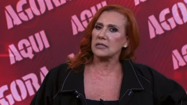 Rita Cadillac dá dicas sobre relacionamento no Aqui Agora