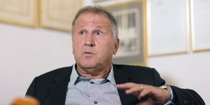 Zico admite mesmo estilo de Messi e compara: "Que o CR7, não"