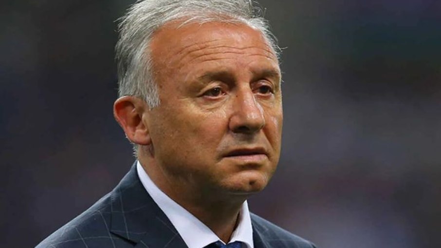 Alberto Zaccheroni está internado em estado grave