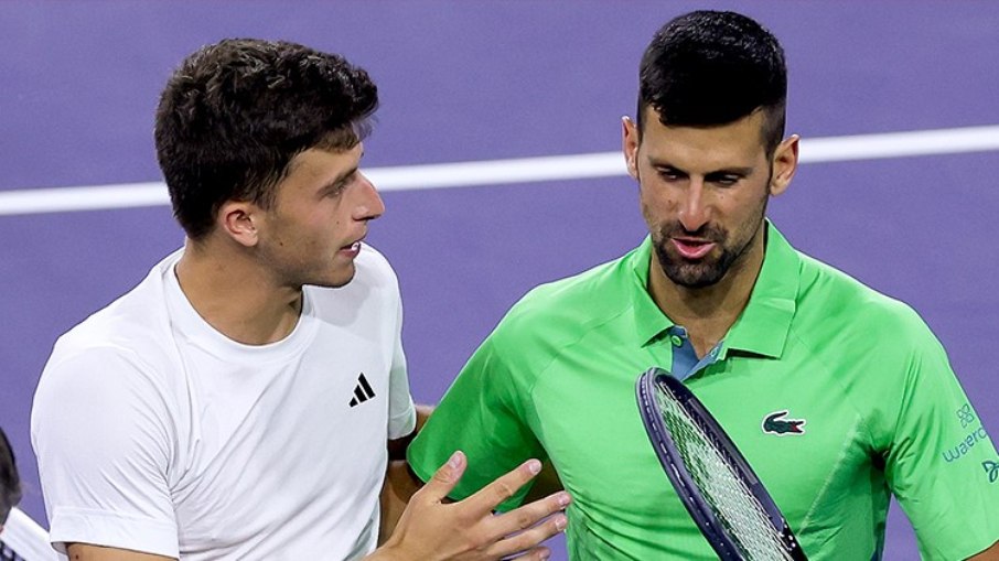 Superado por Nardi, Djokovic deu adeus à competição ainda na terceira rodada