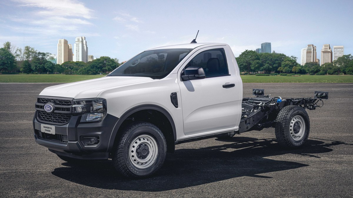 Ford Ranger XL chassi cabine chega por R$ 248,6 mil