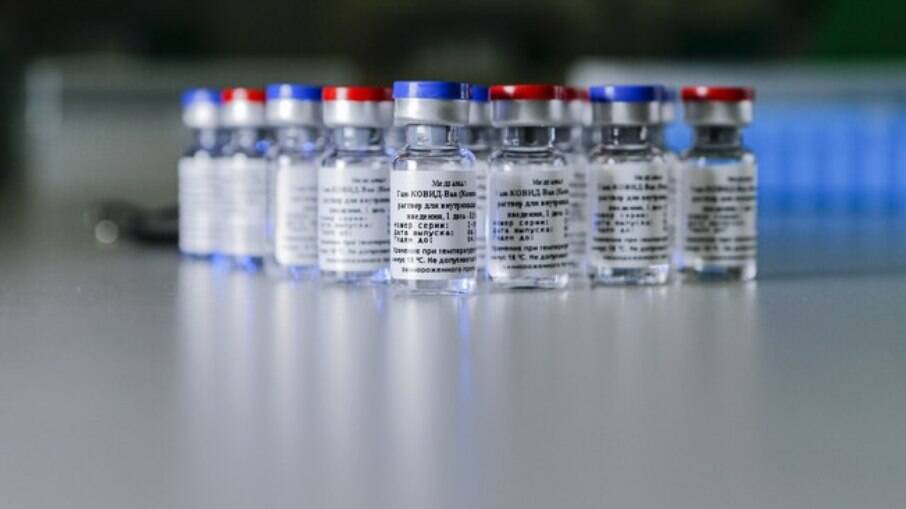 Governadores defendem ampliar imunização com vacinas da Sinopharm e Sputnik V