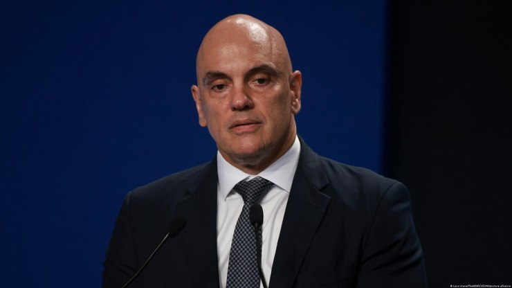Master pagou R$ 80 milhões a escritório de esposa de Moraes