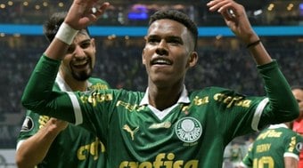 Estêvão prega foco no Palmeiras e despista interesse do Chelsea