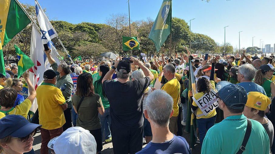 Nas redes sociais e em mensagens enviadas por aplicativos, aliados afirmaram que o ato em Brasília “vai entrar pra história” Nas redes sociais e em mensagens enviadas por aplicativos, aliados afirmaram que o ato em Brasília “vai entrar pra história”