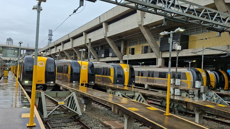 Artesp notifica Motiva por falhas na operação do Metrô de SP