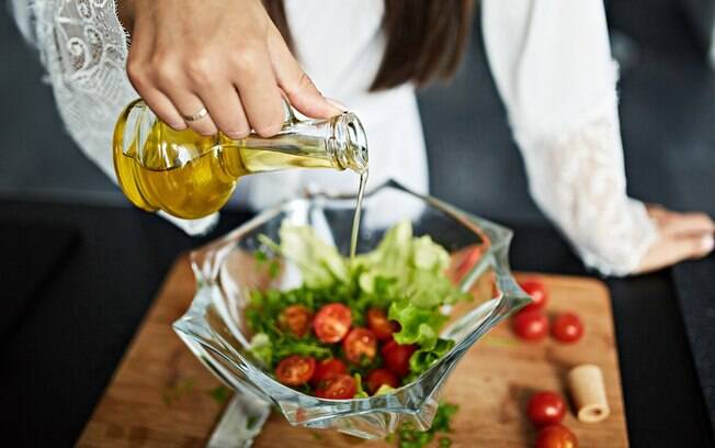 Apostar em uma dieta cetogênica, que consiste no consumo mínimo de carboidratos, é a melhor forma de emagrecer