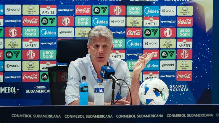 Renato Gaúcho surpreende e pede demissão do Fluminense após queda