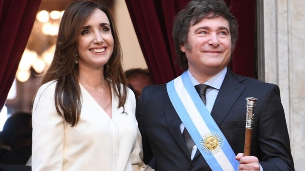 Presidente Javier Milei e a vice Victoria Villarruel