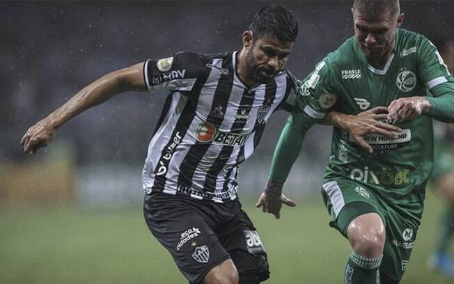 Rodrigo Caetano revela que Diego Costa pediu para deixar o Galo