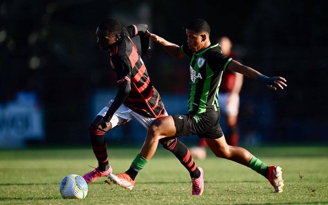 Flamengo empata com o América-MG