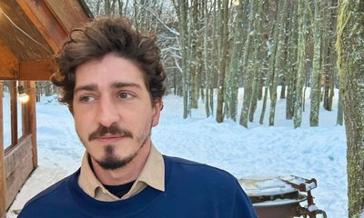 Johnny Massaro fala sobre medo de expor orientação sexual