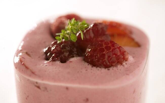 Foto da receita Milkshake de frutas vermelhas pronta.